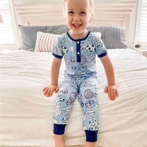 Classic Southern Smocks Chinoiserie Pumpkins on Periwinkle Unisex Pajama Set